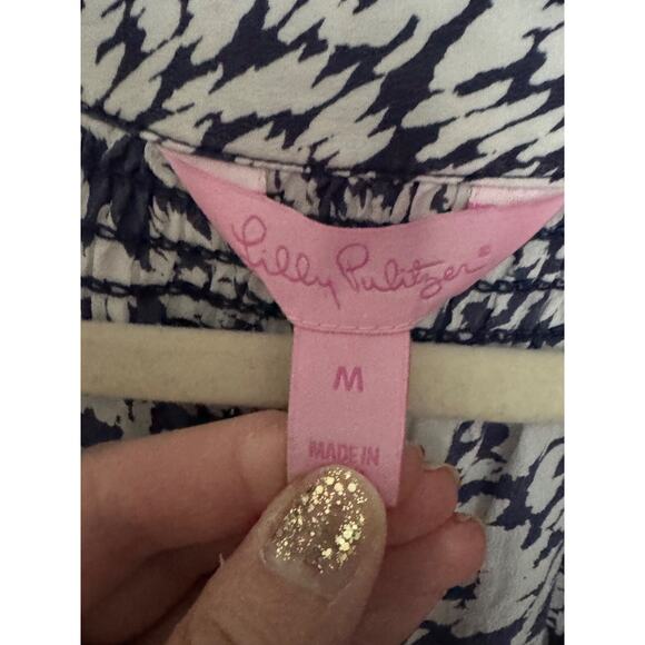 Lilly Pulitzer Silk Blouse Size M Peasant Boho Navy Blue and White 100% Silk - Picture 4 of 9